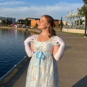 Meet your Posher, Reyna